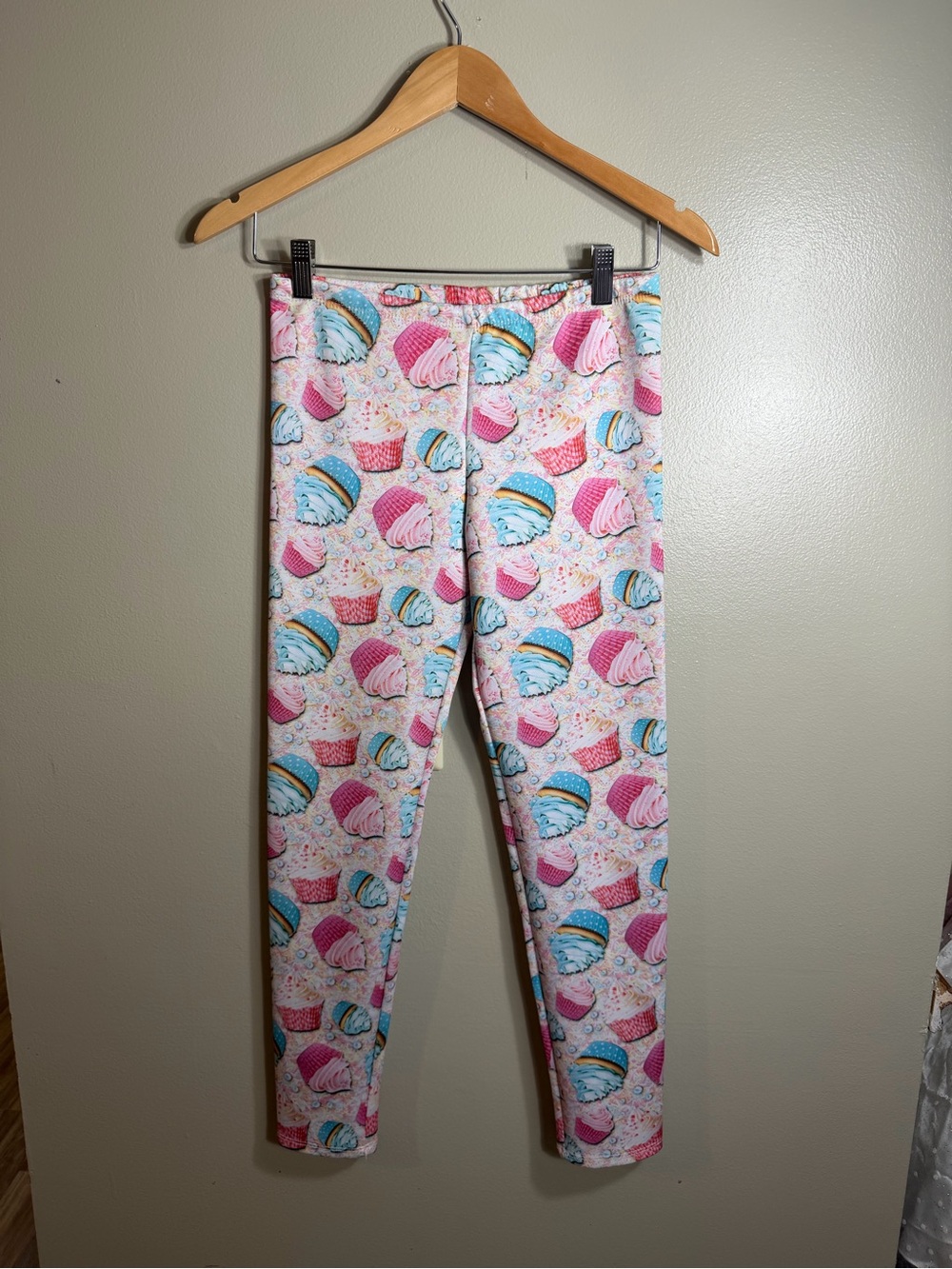 Jerry Leigh Girl Cupcake Print Leggings Girls XL 14/16 Pink Stretch